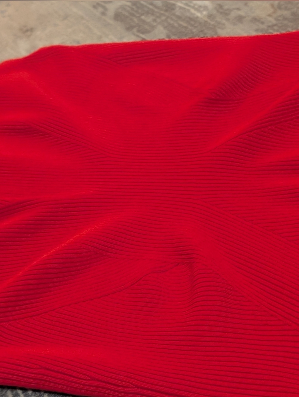 Express Red Ribbed Body Contour Tank - Picture 5 of 10